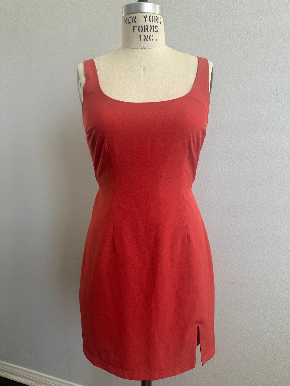 Red-Orange Sleeveless Dress Square Neck Slit Back Tie Size Small